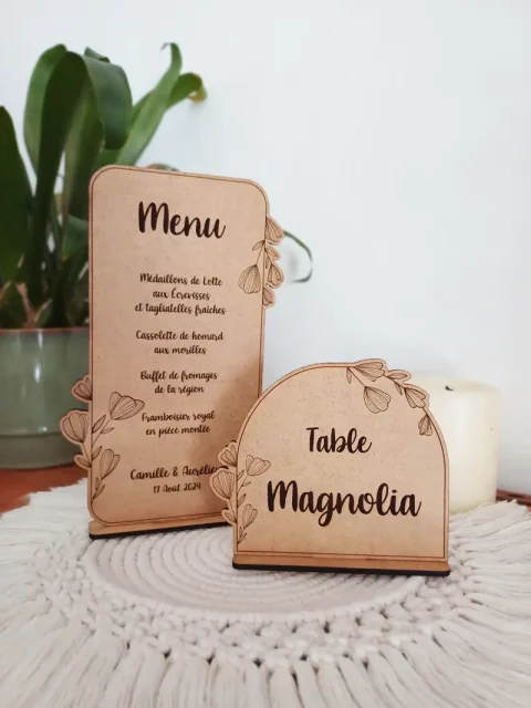 Menu et nom de table en bois personnalisés | Produit | Laser Spark | Objets de décoration et accessoires en gravure laser | Décoration pour votre intérieur et tous vos événements, idées cadeaux, accessoires originaux