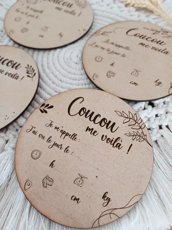 Carte de bienvenue naissance en bois à remplir | Produit | Laser Spark | Objets de décoration et accessoires en gravure laser | Décoration pour votre intérieur et tous vos événements, idées cadeaux, accessoires originaux