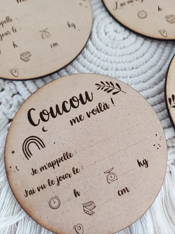 Carte de bienvenue naissance en bois à remplir | Produit | Laser Spark | Objets de décoration et accessoires en gravure laser | Décoration pour votre intérieur et tous vos événements, idées cadeaux, accessoires originaux
