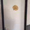 Panneau de porte humoristique en forme de bulle de BD | Produit | Laser Spark | Objets de décoration et accessoires en gravure laser | Décoration pour votre intérieur et tous vos événements, idées cadeaux, accessoires originaux