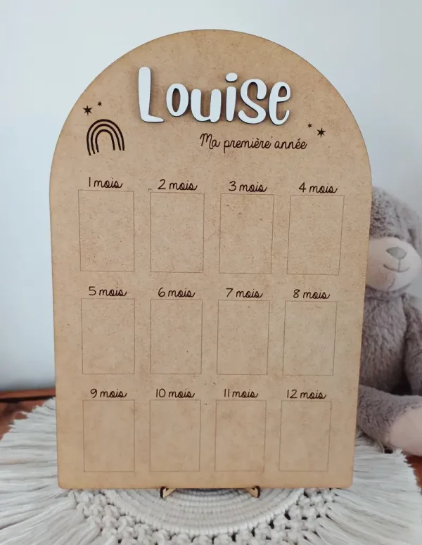 Panneau photos personnalisé "Ma première année" | Produit | Laser Spark | Objets de décoration et accessoires en gravure laser | Décoration pour votre intérieur et tous vos événements, idées cadeaux, accessoires originaux