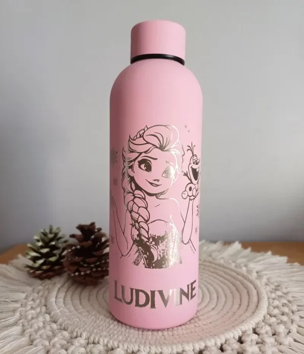 Gourde personnalisée Disney | Produit | Laser Spark | Objets de décoration et accessoires en gravure laser | Décoration pour votre intérieur et tous vos événements, idées cadeaux, accessoires originaux